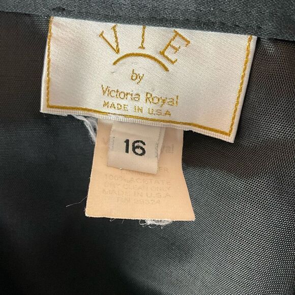 VIE by Victoria Royal Maxi Skirt A-Line Black Lined Side Zipper Side Slit 16 - Picture 3 of 12